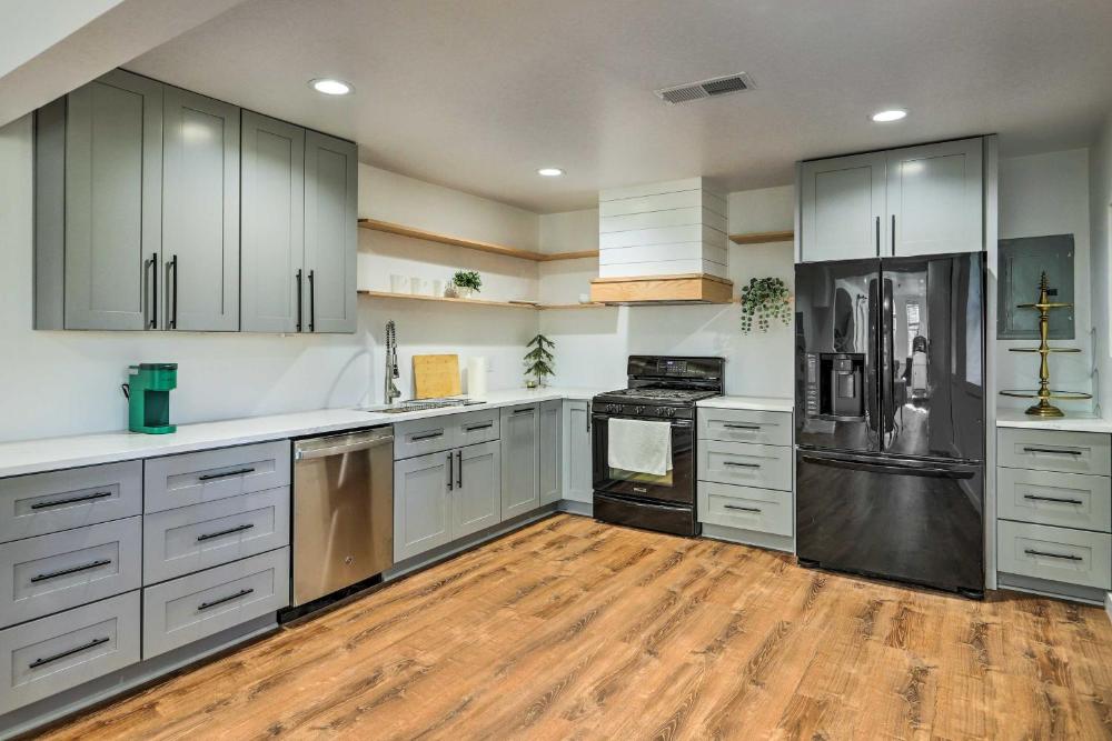 Atlanta-Area Retreat Near Lake Pet Friendly!